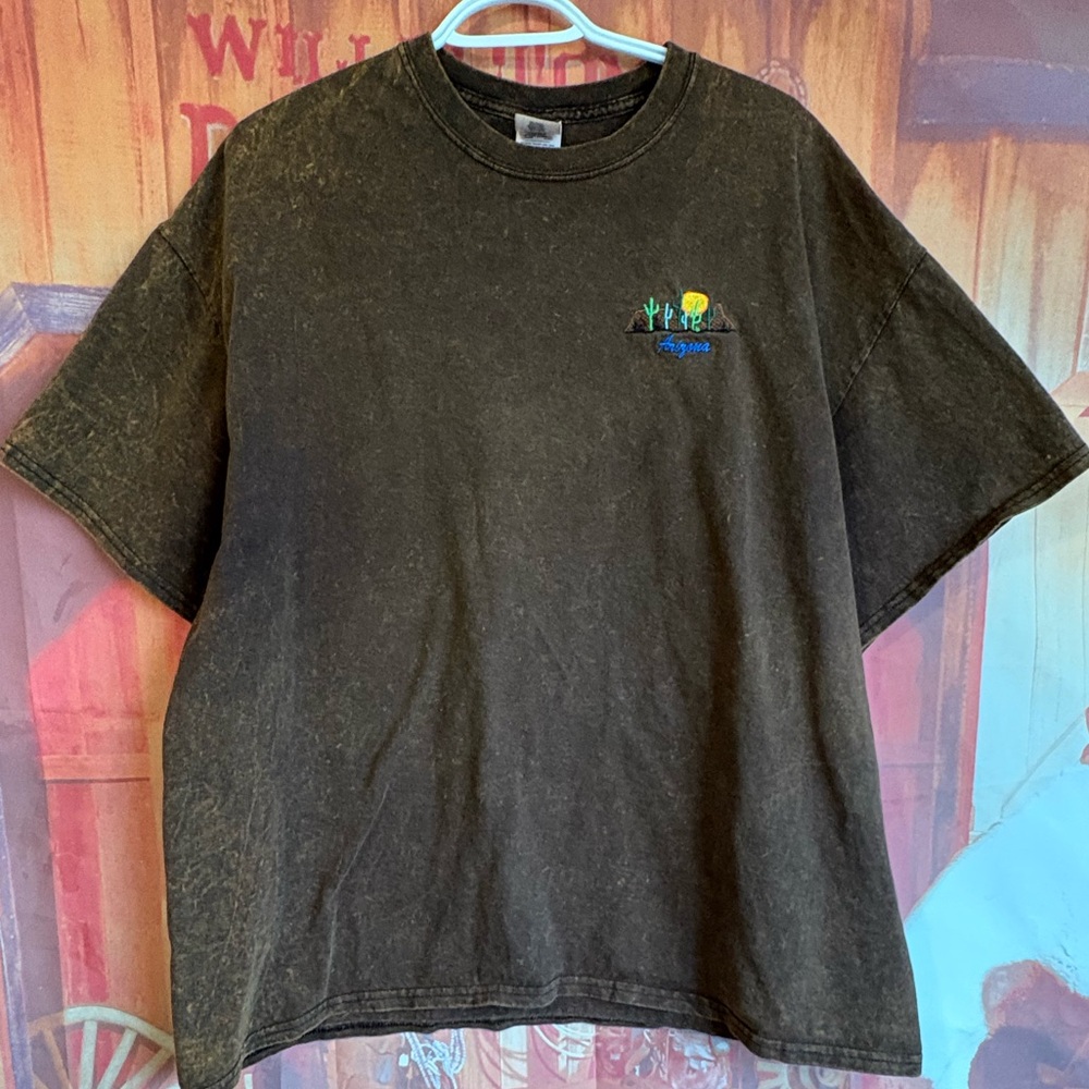 3/$10 Vintage Gildan Acid Wash Arizona Shirt